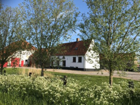 Maenhoudthoeve met zwembad en sauna